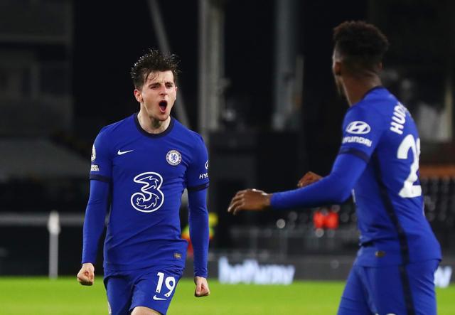 欧冠杯16强首回合｜ 6人破门7球血洗埃因霍温 枪手创多项纪录8强稳了